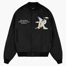 Representera stormar i himlen souvenir bombplan svart