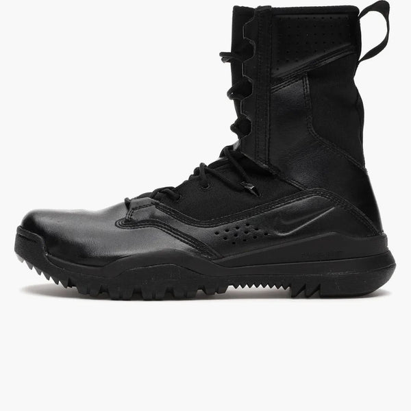 Nike Special Field Boot 8 Inch Black