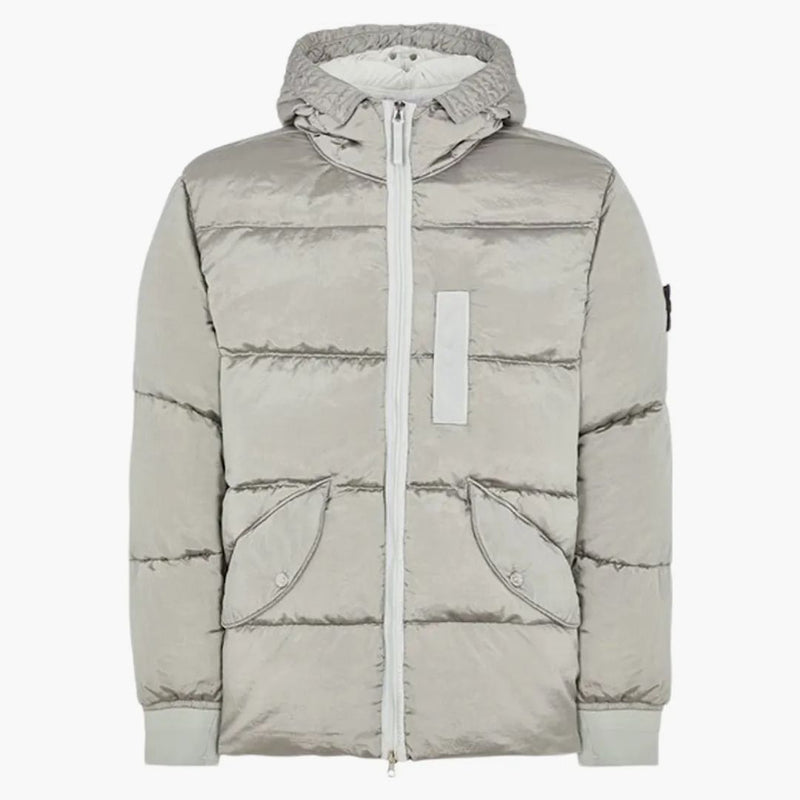 Stone Island 43619 Nylonový kov v ekonylu regenerované nylonové bundy perla šedá