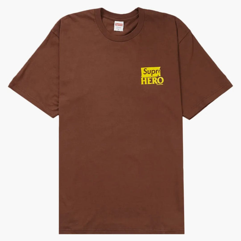Högsta antihjälte hund tee brown