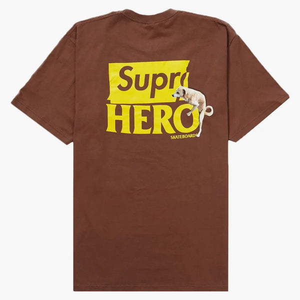 Högsta antihjälte hund tee brown