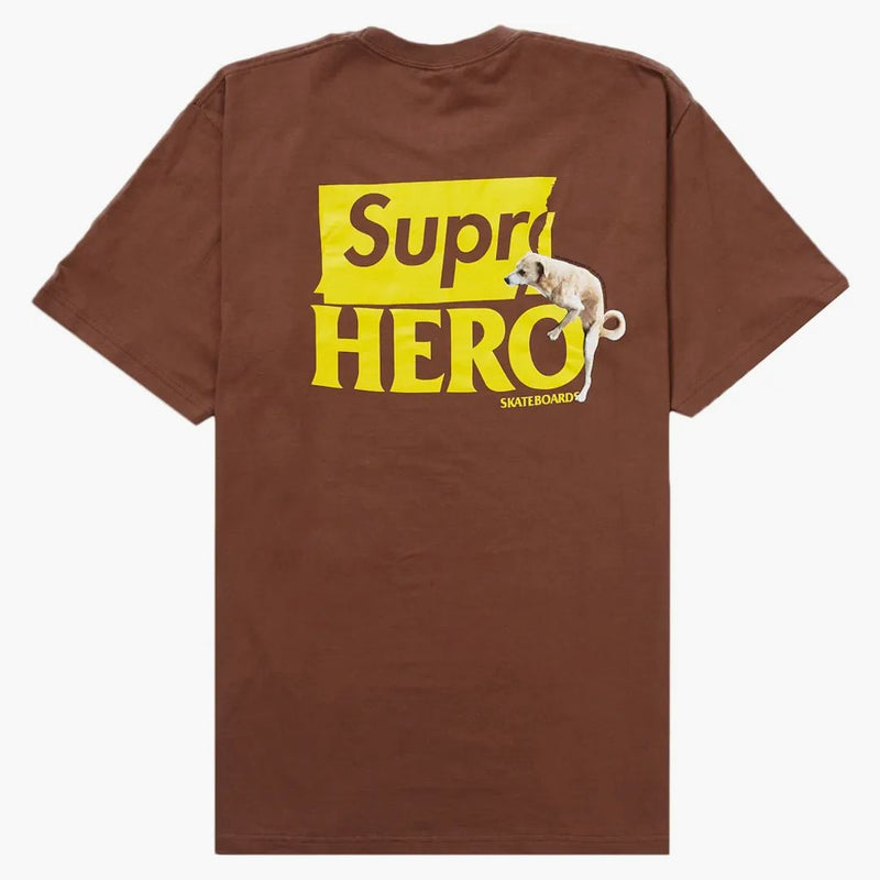 Högsta antihjälte hund tee brown
