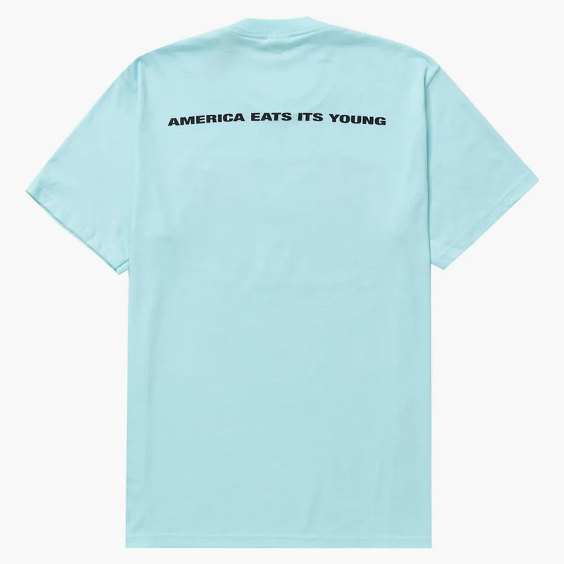 Supreme America äter sin unga te turkos