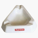 Supremo de cenicero cerámico