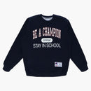 Najwyższy mistrz pozostać w szkolnej marynarce wojennej