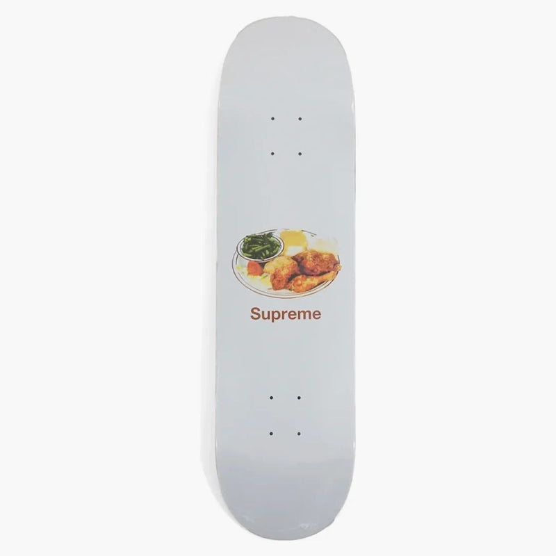 Nejvyšší kuřecí večeře skateboardová paluba bílá