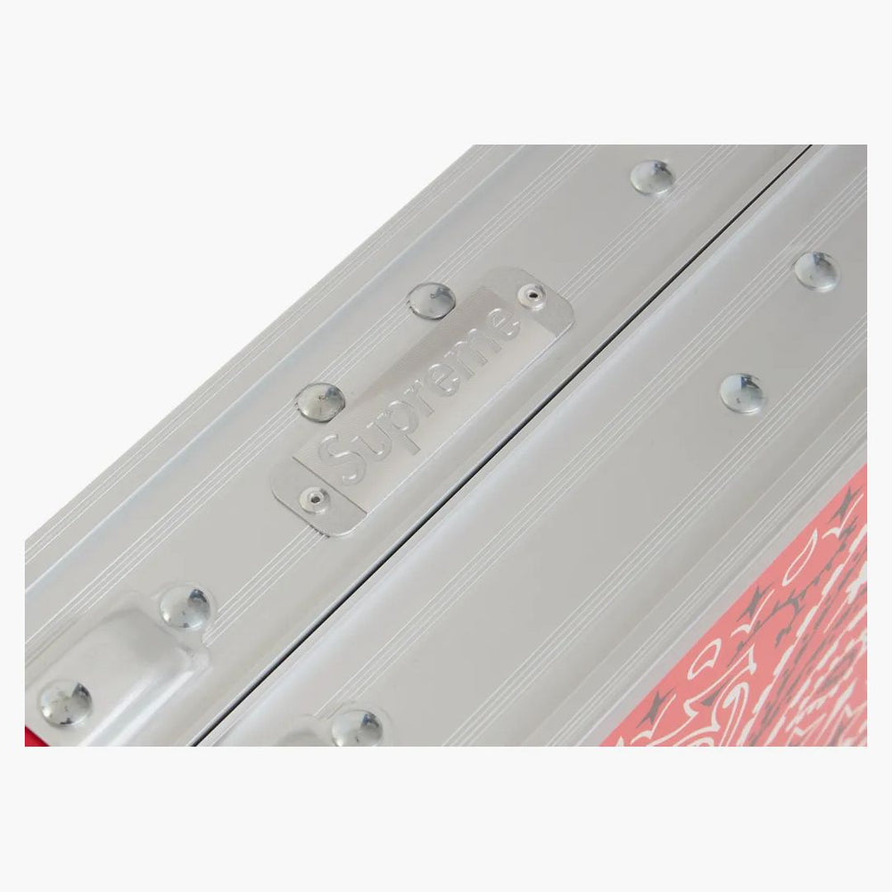 Supreme Coleman Tischset Rot – bei HYPENEEDZ kaufen