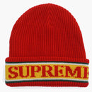 Logotipo supreme de manguito gorro rojo