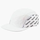Supreme diagonal logotipo del panel lateral Camp Cap blanco