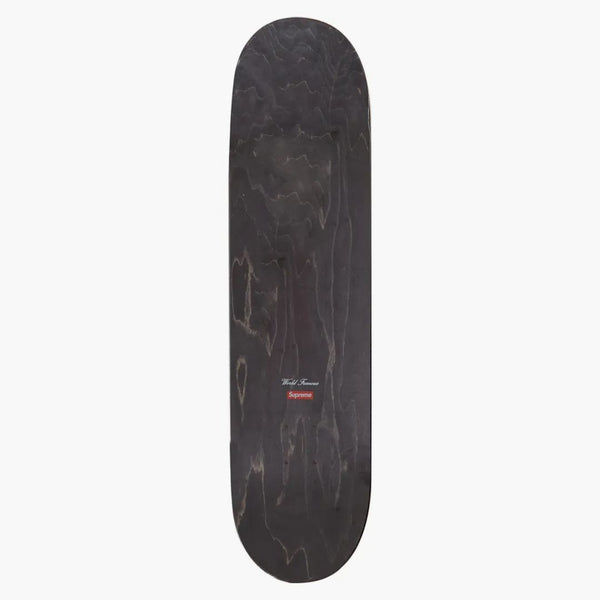 Nejvyšší pěst skateboard paluba červená