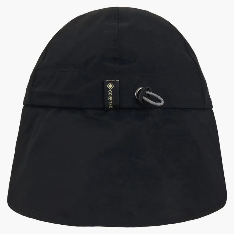 Supreme Gore-Tex Sunshield má černou