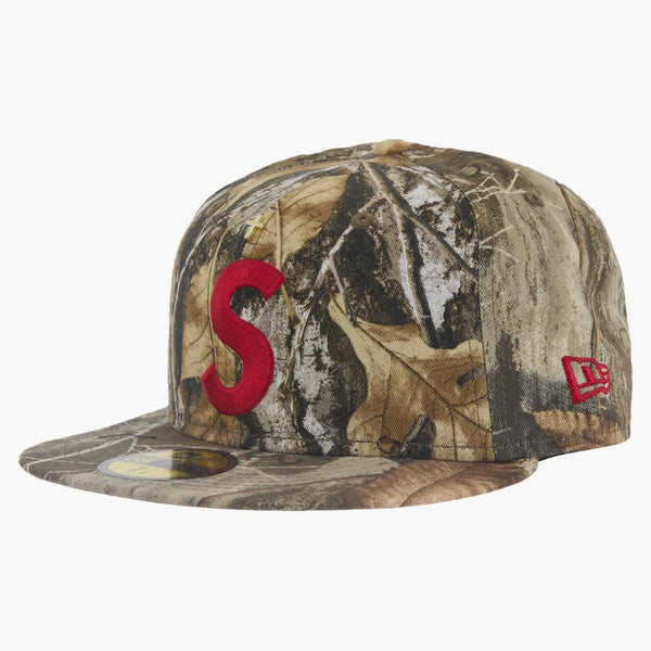 Logo Supreme Gold Cross S Nová namontovaná éra má Realtree Camo