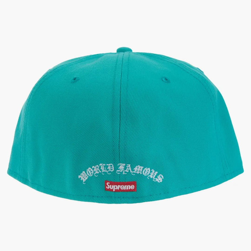 Logo Supreme Gold Cross S Nová namontovaná éra má šedozelenou