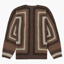 Supremo suéter de ganchillo a mano marrón