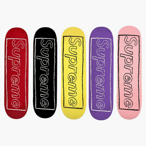 Set di mati skateboard supremo kaws logo gesso