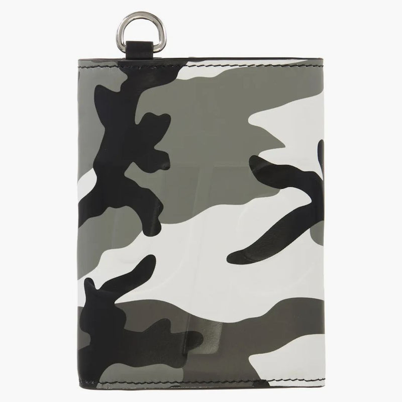 Supreme Leather Chain Wallet Snow Camo