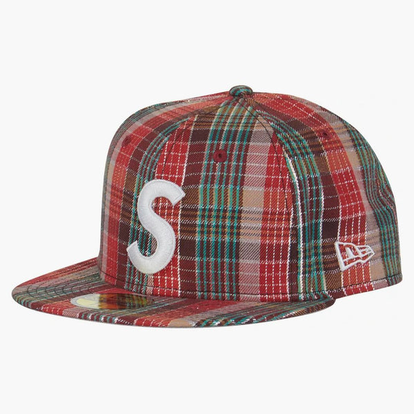 Supreme metallic plaid s logo new era has red