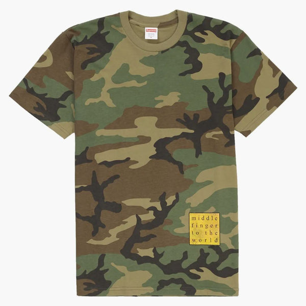 Nejvyšší prostřední prst na svět Tee Woodland Camo