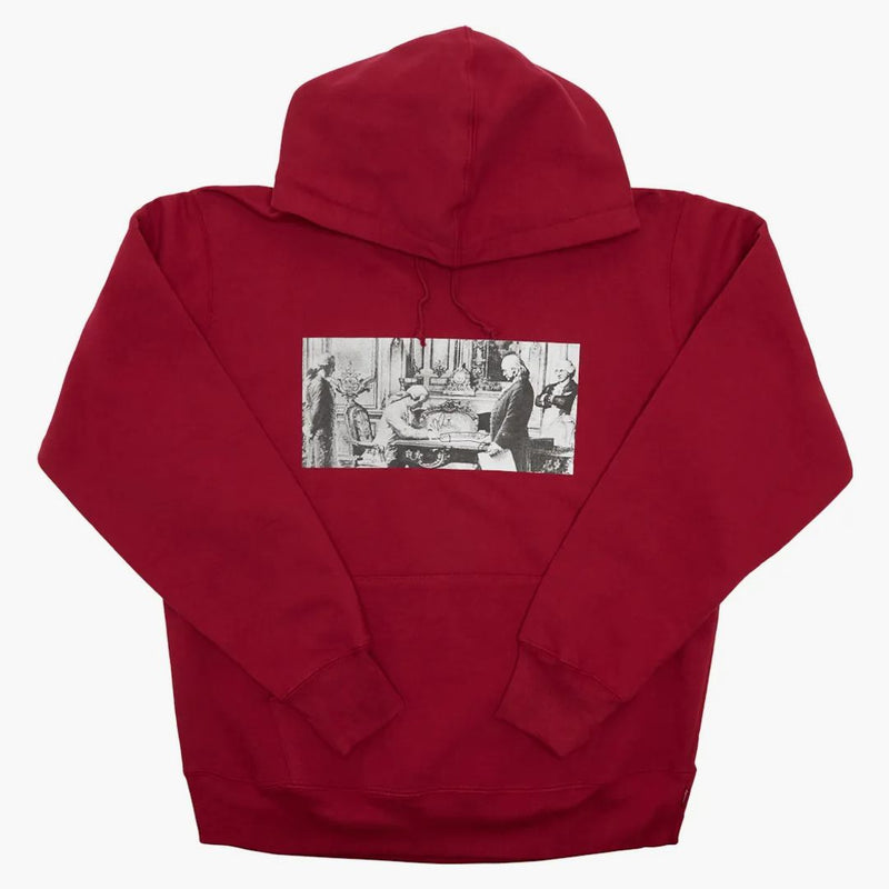 Supreme Mike Kelley Franklin undertecknar alliansfördraget med franska tjänstemän huva tröja mörk magenta