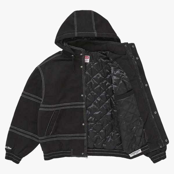 Nejvyšší Mitchell & Ness až do stadionu Black