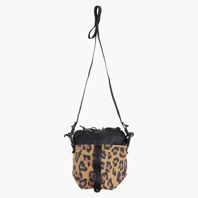 Högsta nackpåse leopard