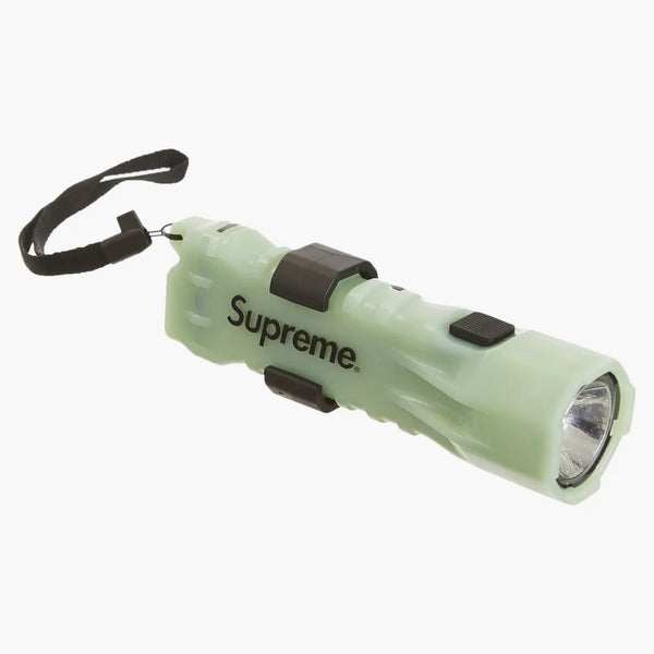 Pelican suprem 3310pl lanternă strălucire în întuneric