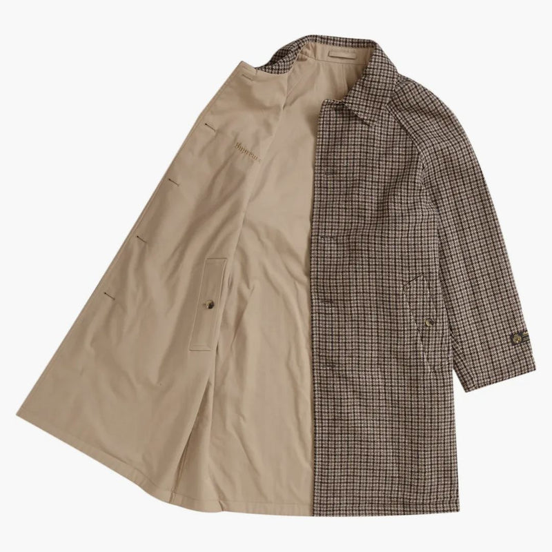 Nejvyšší reverzibilní Houndstooth Overcoat Tan