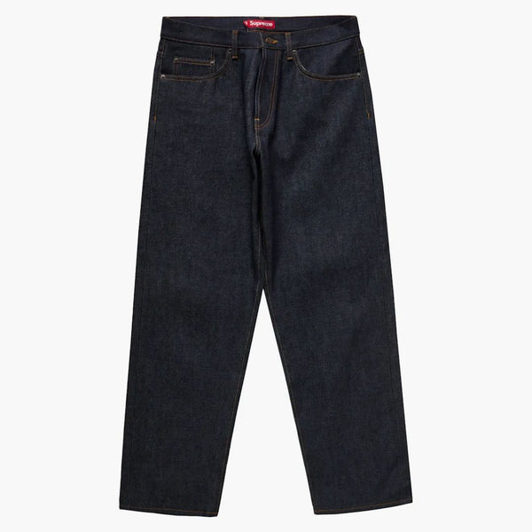 Supremo rigido sagredge jean (FW24) in forma rigida.