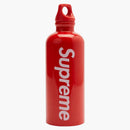 Supreme Sigg Traveler 0,6L láhev s vodou červená