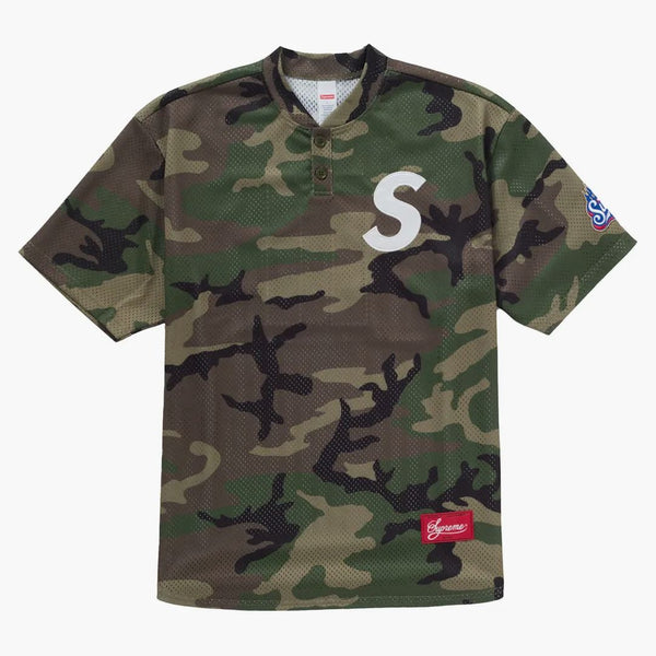 Nejvyšší logo baseball Henley Woodland Camo