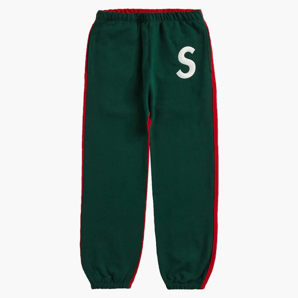 Supreme s logotipo dividido de sumarno verde oscuro