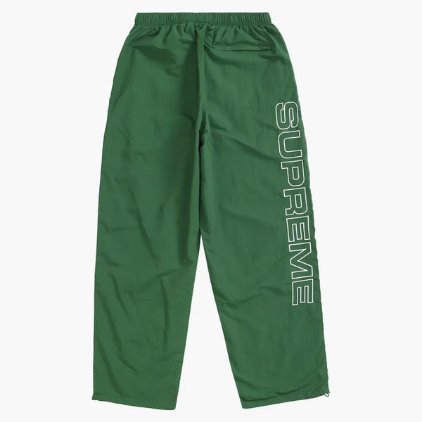 Supreme Spellout broderad banbyxa (FW24) mörkgrön