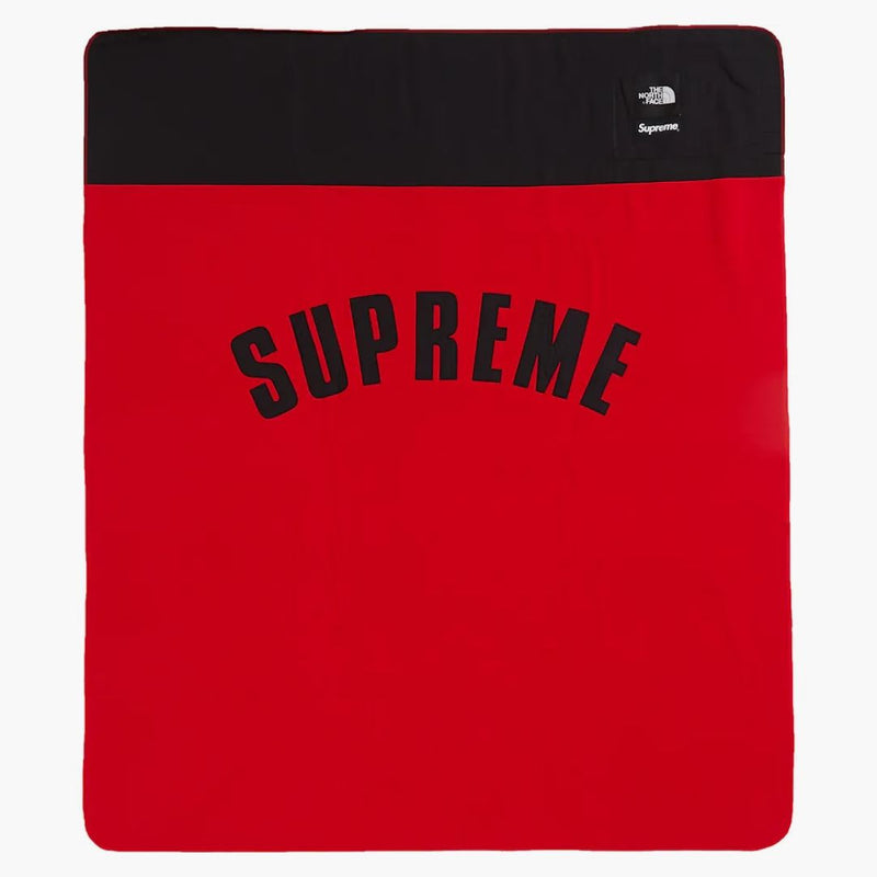Supreme The North Face Arc Logo Denali Fleece Blanket Red