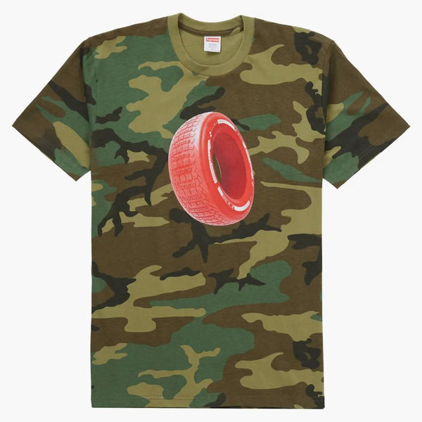 Nejvyšší pneumatiky odpaliště lesní camo