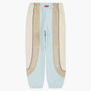 Pista supremo con panning pannello blu pallido