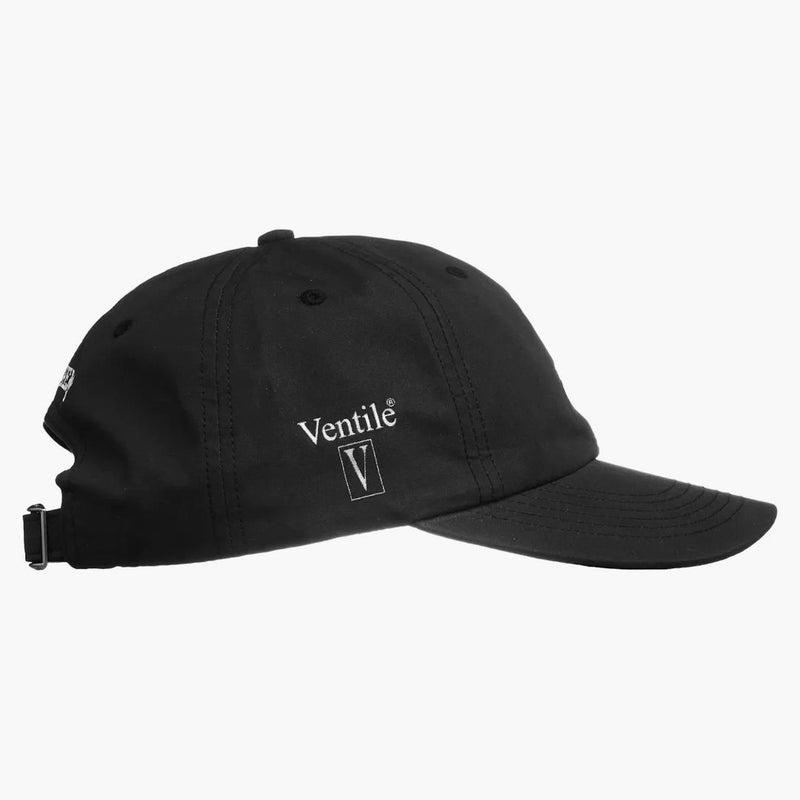 Supreme Valves S LOGO 6-PANEL (FW21) SVART
