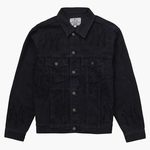 Supreme x New York Yankees Denim Trucker Kurtka umyta czarna