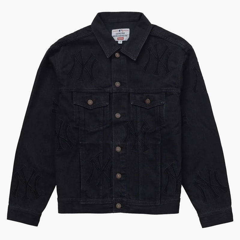 Supreme x New York Yankees Denim Trucker Kurtka umyta czarna