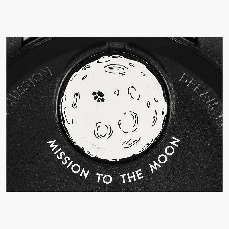 Swatch x Omega Bioceramic Moonswatch Mission to Moonfase Snoopy
