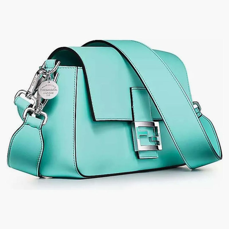 Tiffany x Fendi Medium Baguette i Tiffany Blue Leather med Sterling Silver