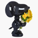 Toyqube Snoopy Gloss Black | Sunflower Sculpture