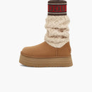 Ugg clásico suéter letra bota castaña (mujer)