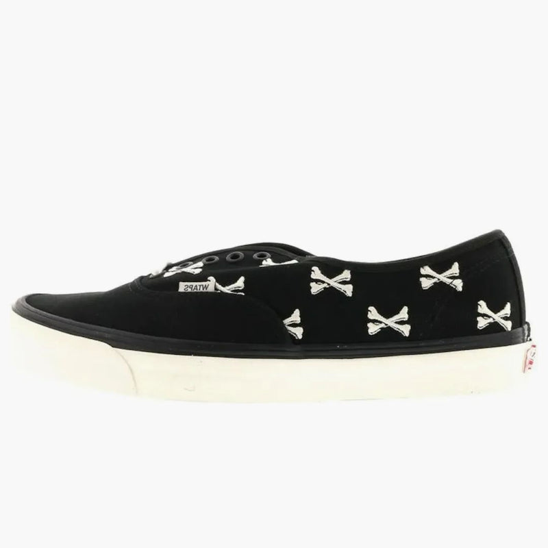 Vans Authentic Wtaps Black Crossbones