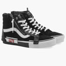 Vans Vault SK8-Hi Cap LX Mastermind World presenterad i slutet.