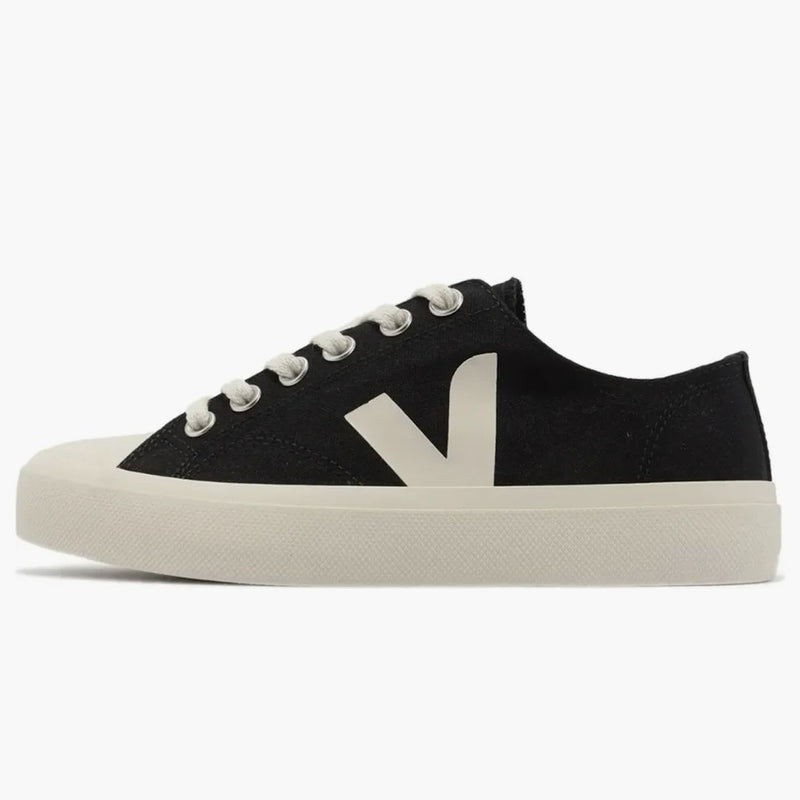 Veja Wata II Low Canvas Black Pierre