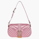 Versace Greca Goddess Bolso de hombro acolchado de satén rosa pálido