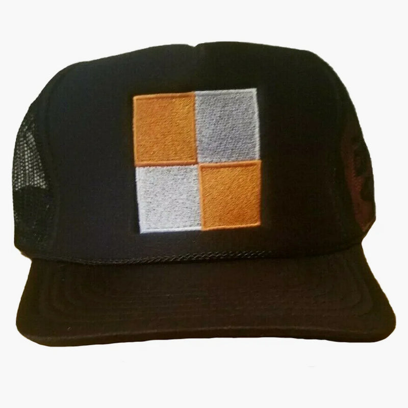 Virgil Abloh x MCA Figures of Speech Trucker má černou