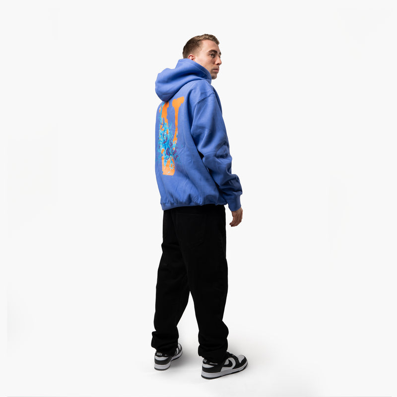 Vlone x Juice Wrld Legends Never Die Hoodie Blue Modell Rückseite