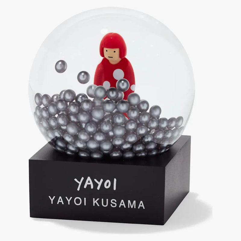 Yayoi Kusama Yayoi Snowglobe