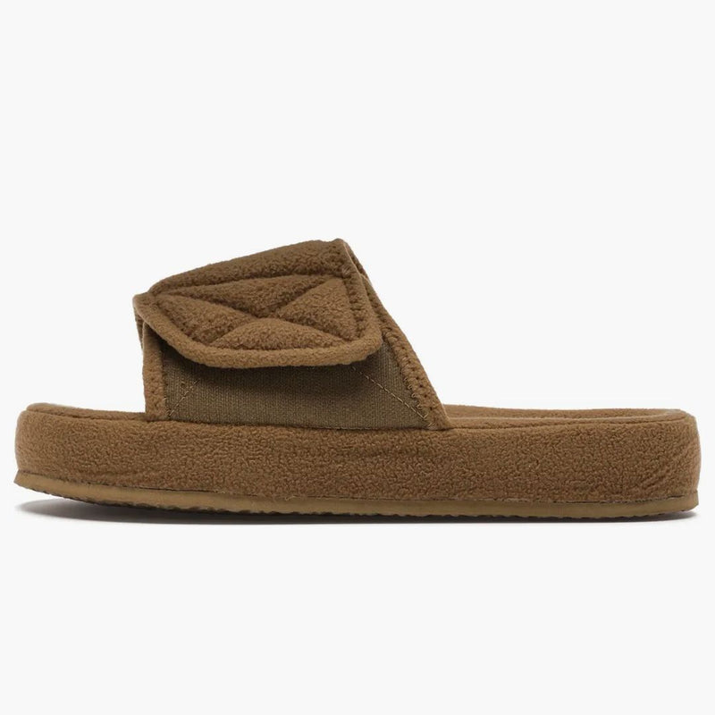 Yeezy Fleece Slide Season 7 Trench